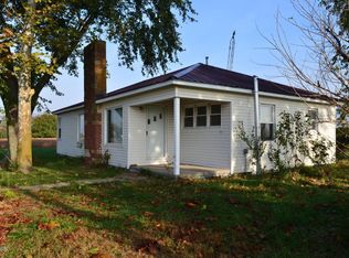 62 Il Highway 242, Wayne City, IL 62895