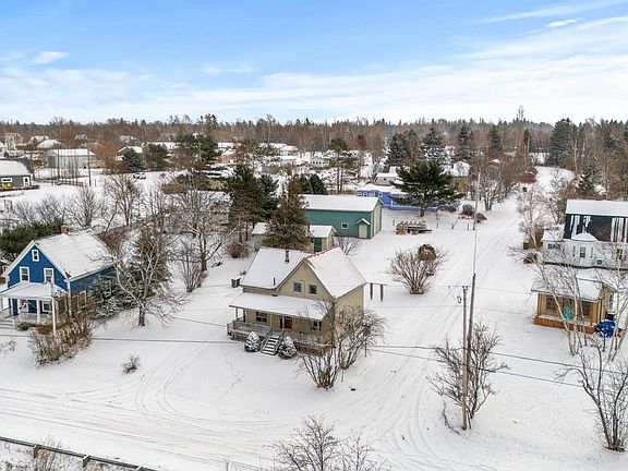 3rd image of 68 Library St