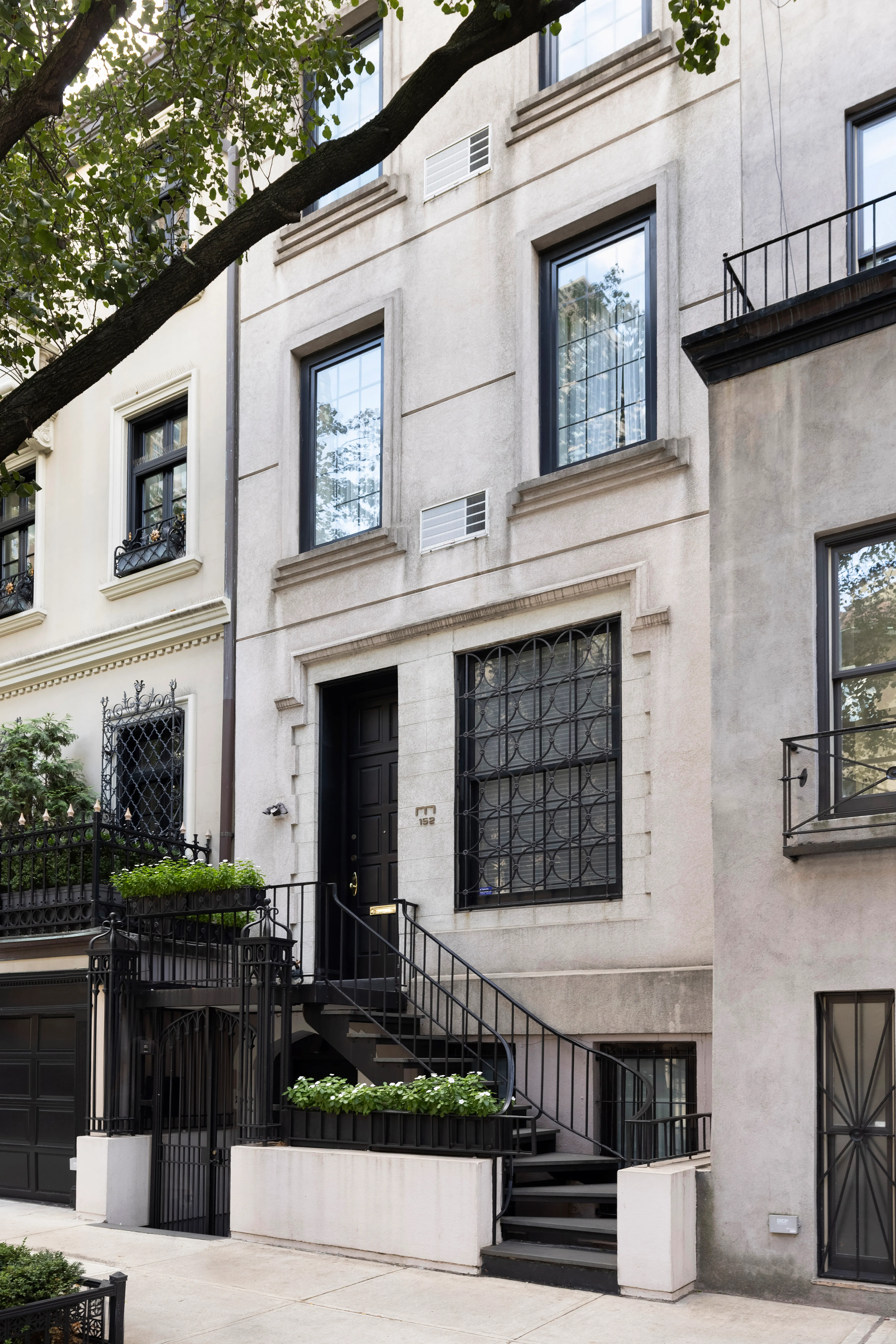 152 East 63rd Street 152--1/2 in Lenox Hill, Manhattan