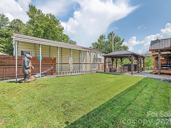 4th image of 2906 Jonathan Creek Rd