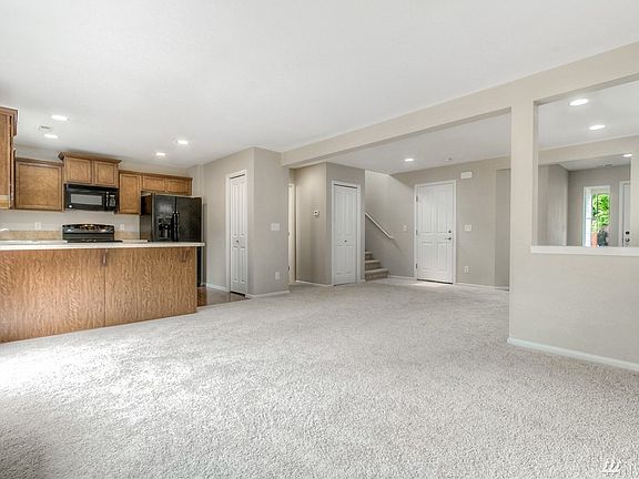 5th image of 3975 E Roosevelt Ave