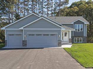 1028 18th Ave SE, Cambridge, MN 55008