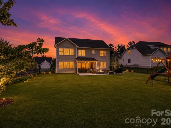 5100 Watercrest Trl, Belmont, NC 28012