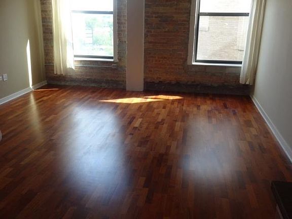 5th image of 4015 N Milwaukee Ave Unit 508