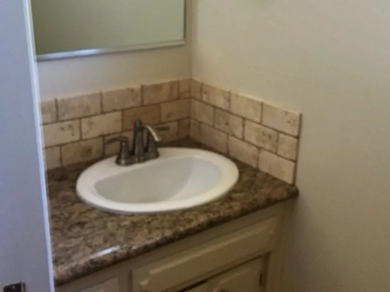 1657 W Ellery Way — Photo 6