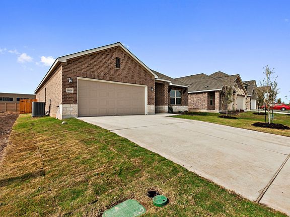 Mockingbird Park - Windsor Interior Image 3