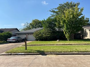707 Ramada Dr, Houston, TX 77062