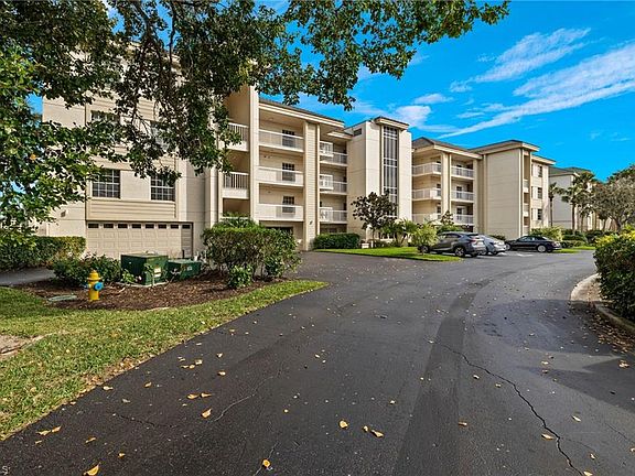 4th image of 4130 Bayhead DR #204