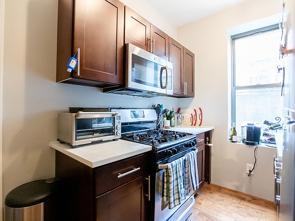 3rd image of 873 Bergen St APT 12A