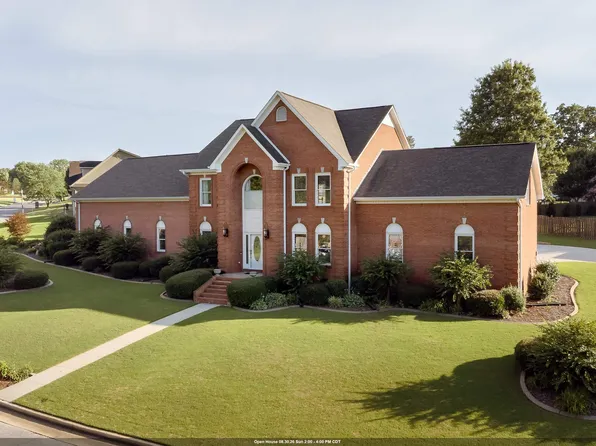 111 Stoney Creek Dr, Florence, AL 35633