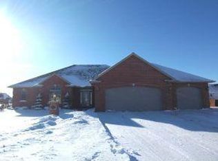 915 Windsong Ct, De Pere, WI 54115