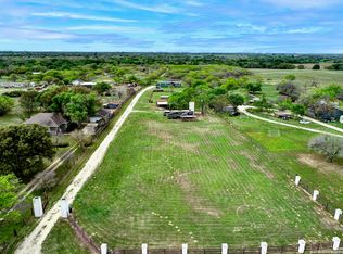 6435 Cooksey Rd, Adkins, TX 78101