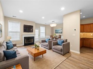 3046 Bernauer Trce #37, Dunwoody, GA 30360