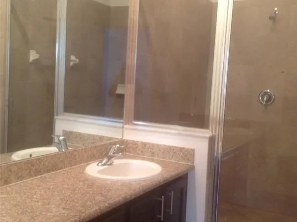 5940 Woodlands Blvd, Tamarac, FL 33319