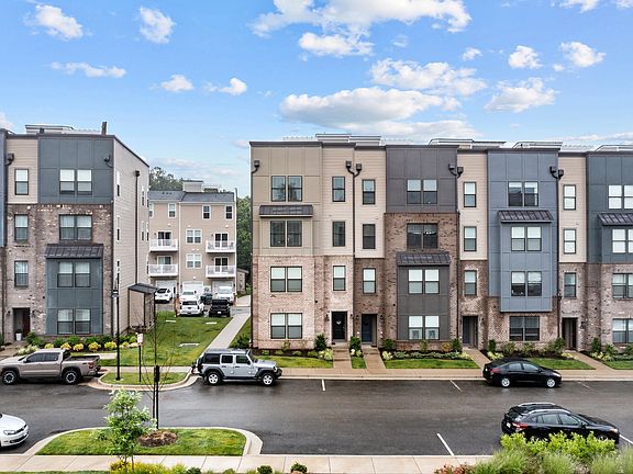 2nd image of 2677 Saint Elias Dr #B