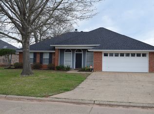 5195 Tara Ln, Bossier City, LA 71111