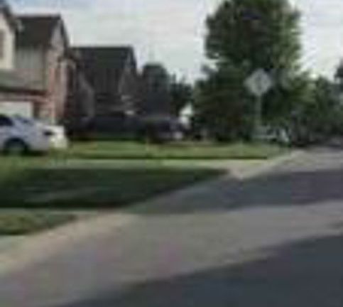 Exterior Neighborhood (street photo)