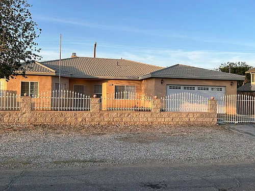 8797 Holly Ave Photo 1