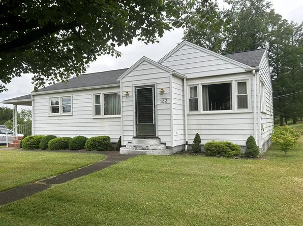 133 N School St, Shippenville, PA 16254