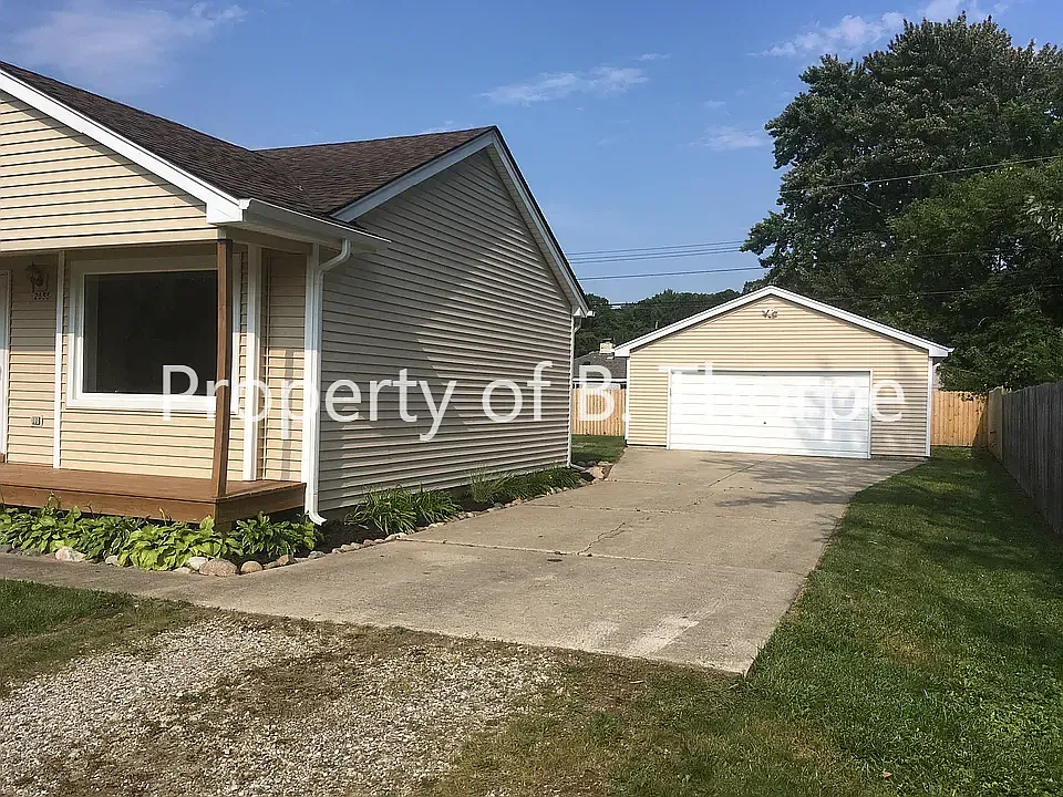 2655 Dearborn Ave — Photo 2