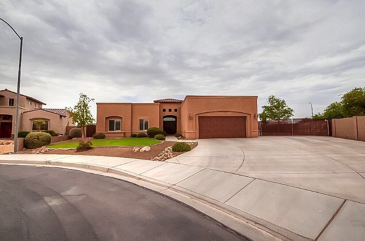 1st image of 5660 E 39th Pl