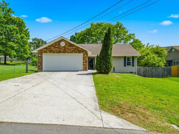 2450 Gibson Cir, Sevierville, TN 37876