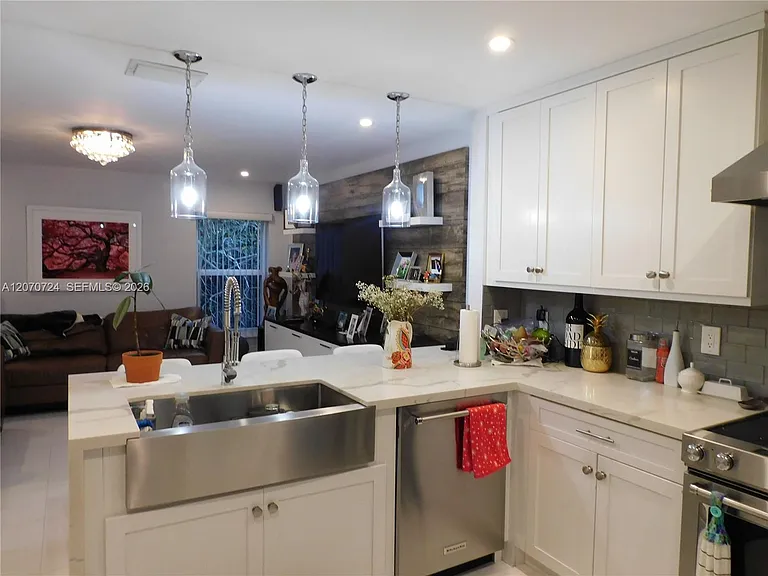 14271 SW 150th Ave — Photo 57