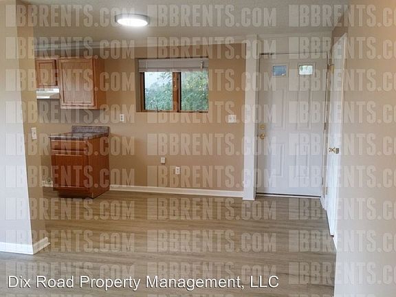 4th image of 2915 Campus Dr