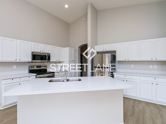 5th image of 4233 E Torrey Pines Ln