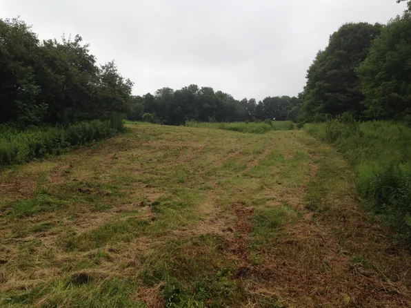 3543 Creamton Dr, Preston Park, PA 18455