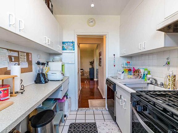 3rd image of 7311 210th St APT 6N