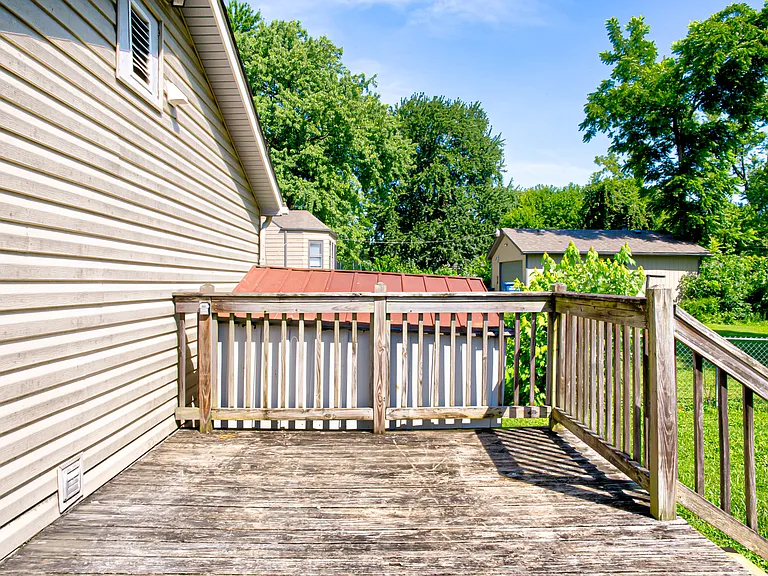 241 Kahl Ct — Photo 20
