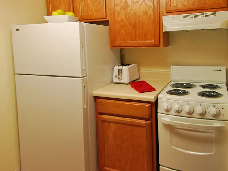 Evergreen Terrace Apartments — Photo 18