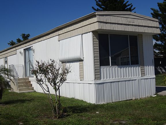 4th image of 101 NW 50th Ct