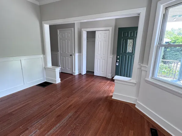 235 Starr St #1, New Haven, CT 06511