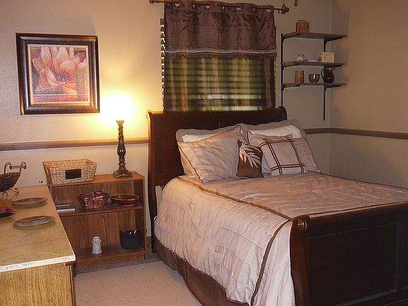 2nd Bedroom