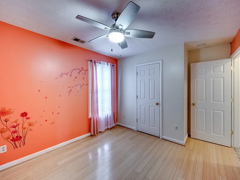 4710 Bay Cove Ct — Photo 32