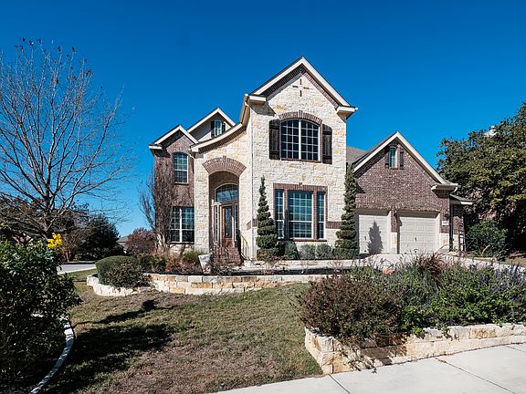 3rd image of 3403 Crest Noche Dr
