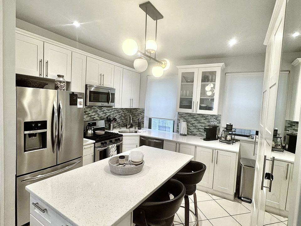 1st image of 2168 35th St APT 3B