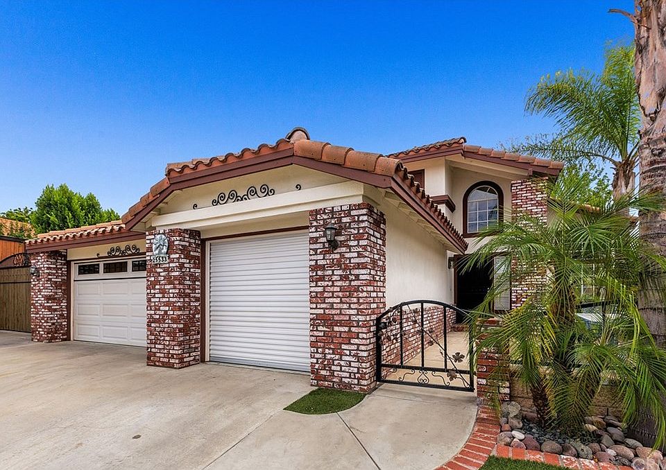 1st image of 25533 Cliffrose Dr