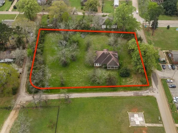 306 Ramsey St, San Augustine, TX 75972