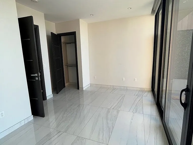 229 Waterman St — Photo 12