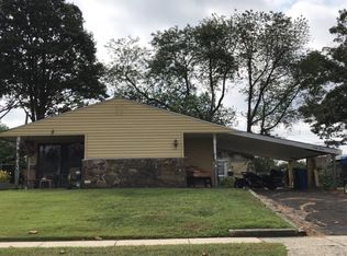 64 Crimson King Ln, Levittown, PA 19055