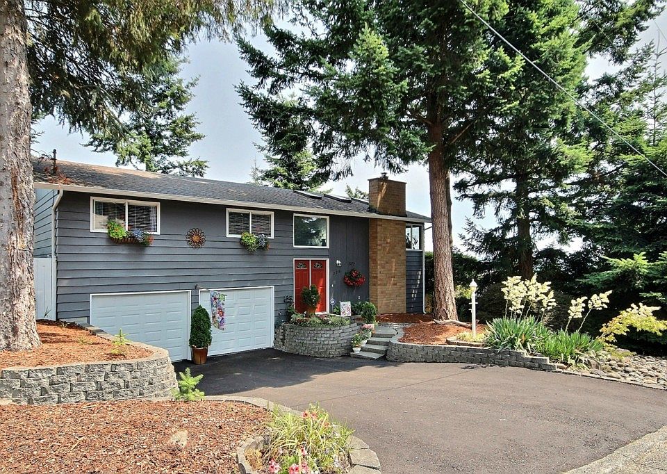1st image of 21008 5th Ave S