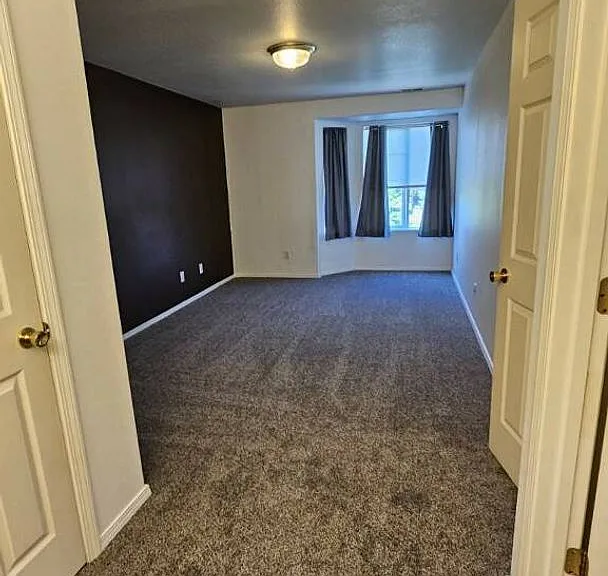 835 Forestglen Dr #6H — Photo 6