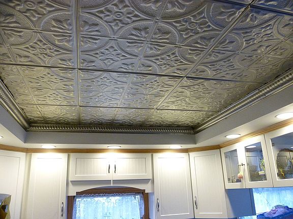 3rd image of 252 Poultney St