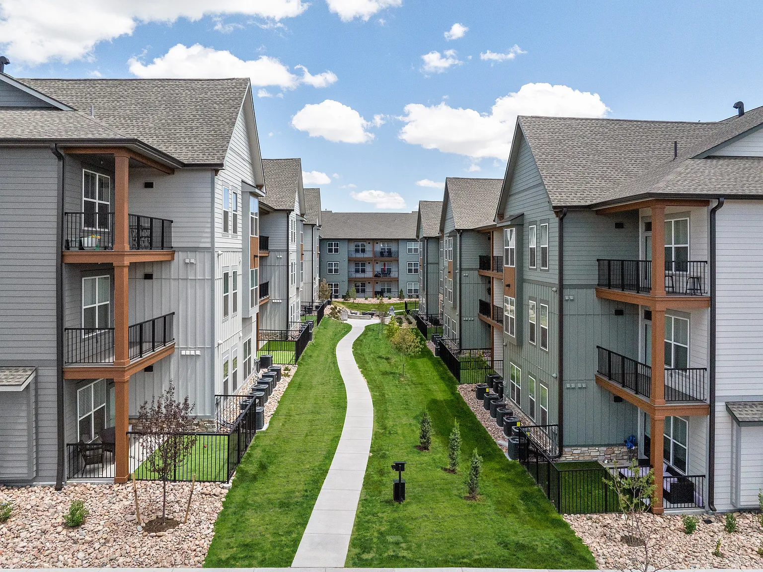 Upland Flats Apartments — Photo 4