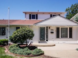 8764 S Kostner Ave, Hometown, IL 60456