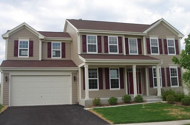 1st image of 586 Wexford Dr