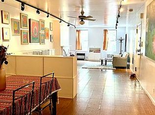 271 E 7th St APT 3, New York, NY 10009